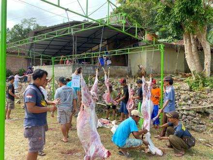 HARI RAYA IDUL ADHA DAN PEMOTONGAN HEWAN KURBAN DI WILAYAH KALURAHAN SELOHARJO