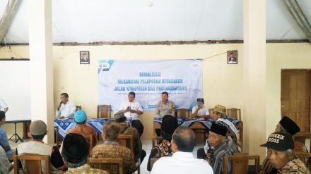 Sosialisasi Mekanisme Pelaporan Kerusakan Jalan Kabupaten dan Penangananya di Padukuhan Geger