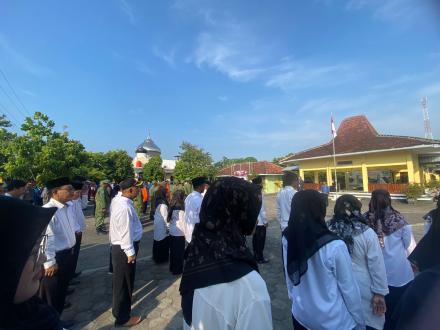 Upacara peringatan Hari Pendidikan Nasional Tahun 2024 di Kapanewon Pundong