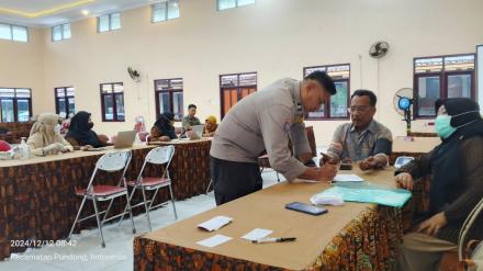 Skrining Kesehatan Pamong dari Puskesmas Pundong